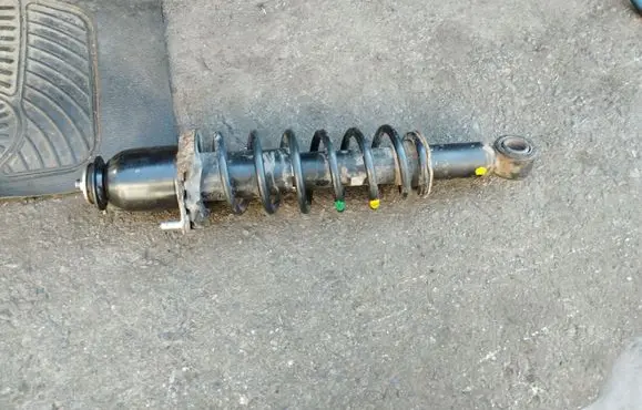 Toyota Corolla Verso E121 Rear shock absorber with coil spring 