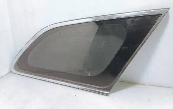 Rear side window