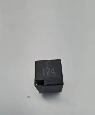 Volkswagen Golf III Other relay 1H0955529 72HV603 H212