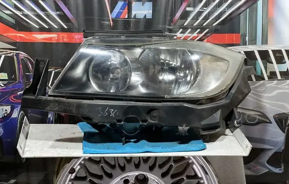 BMW 3 E90 E91 Headlight/headlamp 6942721