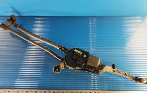 Mercedes-Benz E W212 Front wiper linkage and motor 1397220564 100116136125