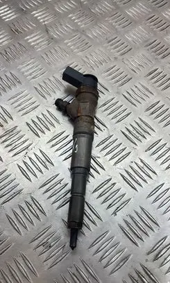 BMW 5 E60 E61 Fuel injector 7794652