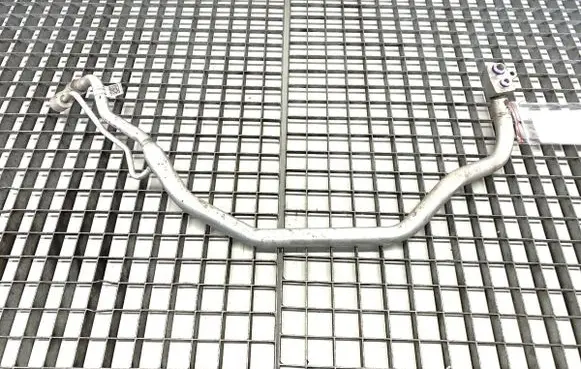 Audi Q8 Air conditioning (A/C) pipe/hose 4M0816738M