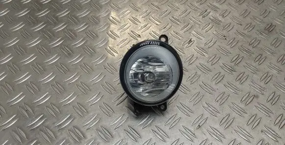 Toyota Avensis T270 Front fog light