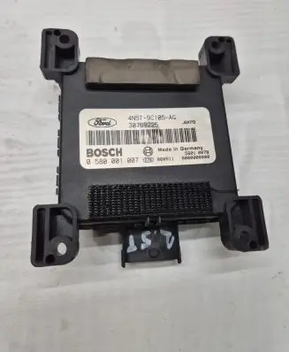 Volvo XC70 Fuel injection pump control unit/module 4N5T9C105AG 30769225 0580001007