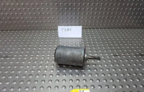 Mini One - Cooper Clubman R55 Camshaft vanos timing valve S25165246 V7533905