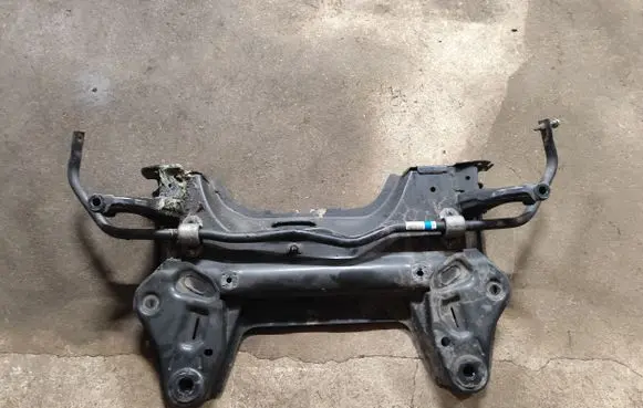 Peugeot 208 Front subframe 290563