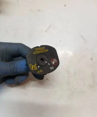 Volvo V40 Passenger airbag on/off switch 31318268 14023A A501