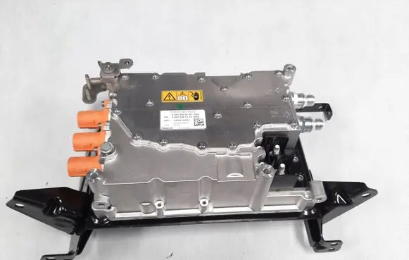 Mercedes-Benz EQA Voltage converter inverter A0003426700