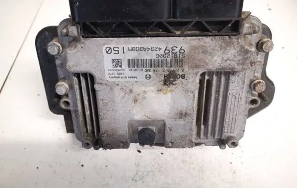 Alfa Romeo 159 Engine control unit/module 51812906