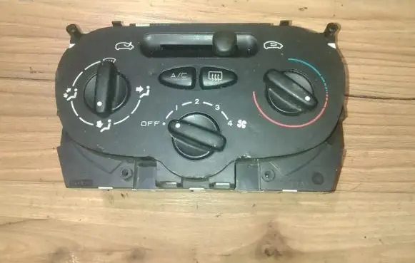 Citroen Xsara Picasso Climate control unit 64138