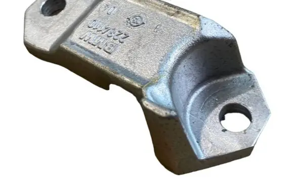 BMW M6 Sway bar bush bracket, front 2284110