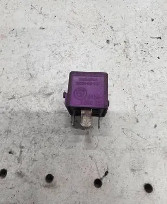 BMW 3 E46 Other relay 1388911