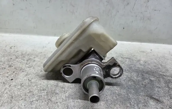 Audi A8 S8 D3 4E Master brake cylinder