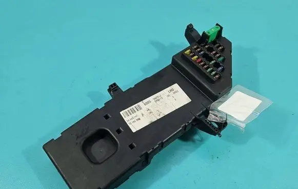 Opel Vectra C Central body control module 13165970 IMPRK1512514