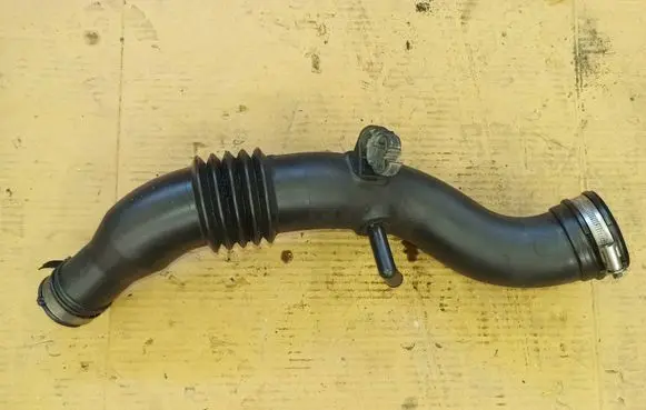 Renault Espace - Grand espace IV Air intake duct part 77001160C5
