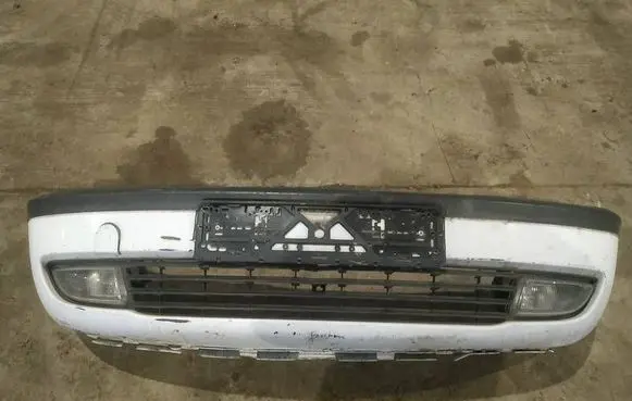 Opel Zafira A Front bumper BALTAS