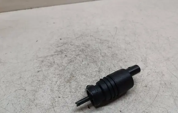 BMW X5 E53 Windscreen/windshield washer pump 