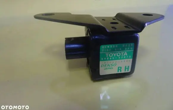 Toyota Yaris Airbag deployment crash/impact sensor 89865-52010 8986552010