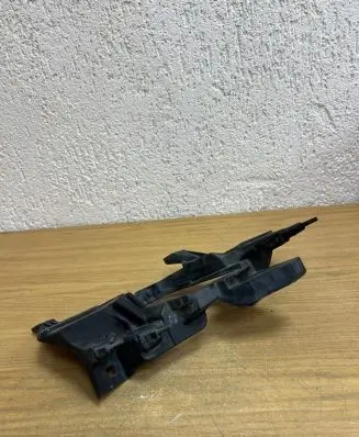 BMW 7 E65 E66 Headlight/headlamp mounting bracket 161698 F3792