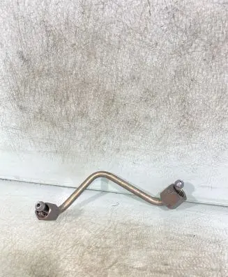 Hyundai Santa Fe Fuel injector supply line/pipe 
