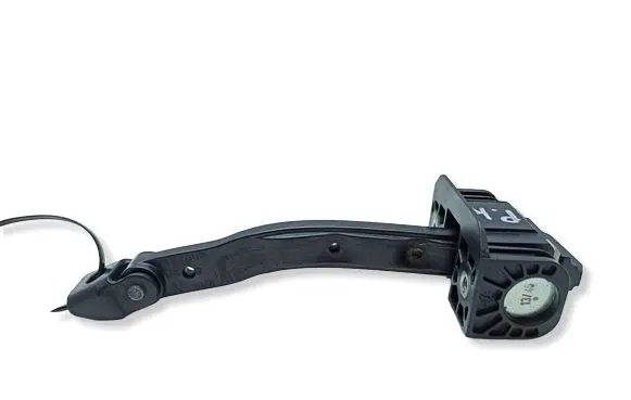BMW 5 F10 F11 Front door check strap stopper 7182005