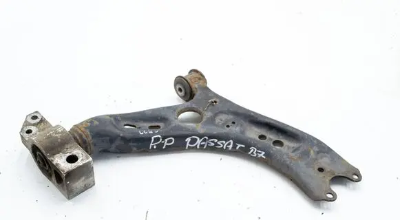 Volkswagen PASSAT B7 Front lower control arm/wishbone 