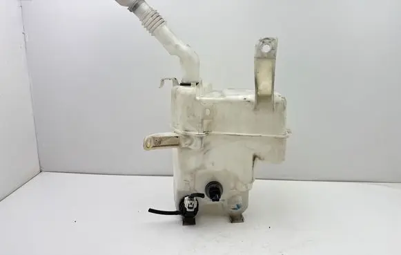 Lexus CT 200H Windshield washer fluid reservoir/tank 060851501