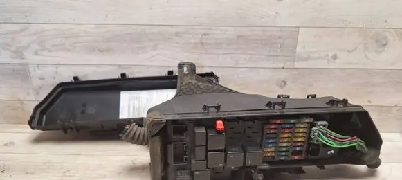 Volvo XC90 Fuse box set 9494210