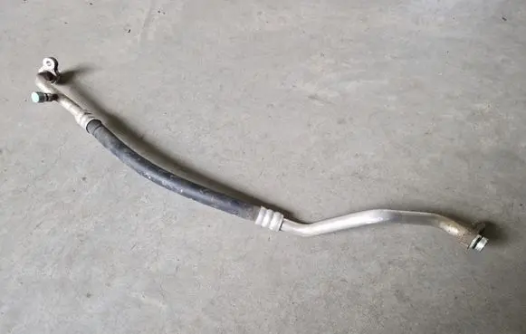 Isuzu D-Max Air conditioning (A/C) pipe/hose