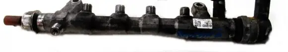 Volkswagen Touran II Fuel main line pipe 03L089M 0495251 090115