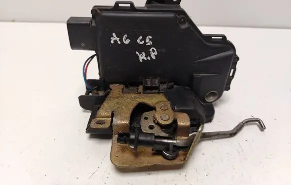 Audi A6 S6 C5 4B Front door lock