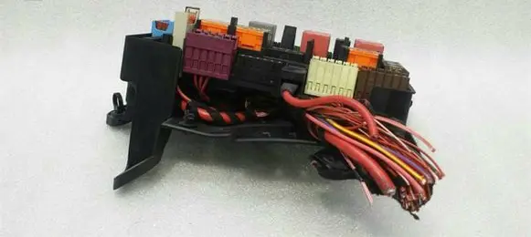 Mercedes-Benz S W222 Fuse box set A2229061201