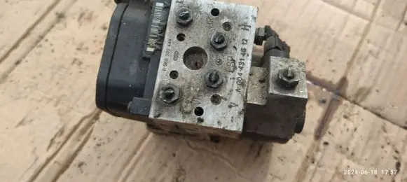 Mercedes-Benz S W220 ABS Pump A0034318812 A0044314712 A0044314612