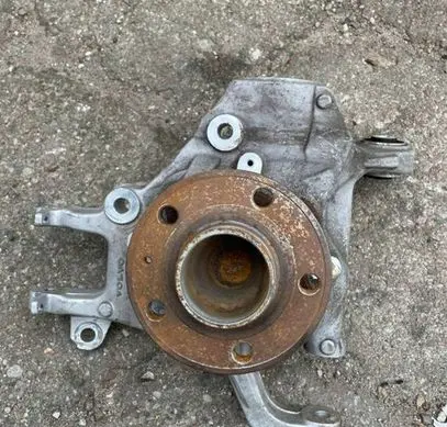 Volvo XC60 Rear wheel hub spindle/knuckle 31658320