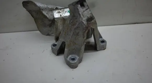 Audi A7 S7 4G Engine mounting bracket 8K0199307BJ