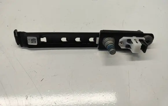 Dodge Durango Seat belt height adjuster 37414 P04610241AD 1022723