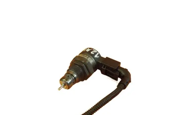 BMW 3 E90 E91 Fuel pressure sensor 0281002738