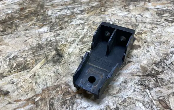 Bentley Flying Spur Headlight/headlamp mounting bracket 