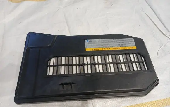 Porsche Cayenne (92A) Battery box tray cover/lid 7L0864643B