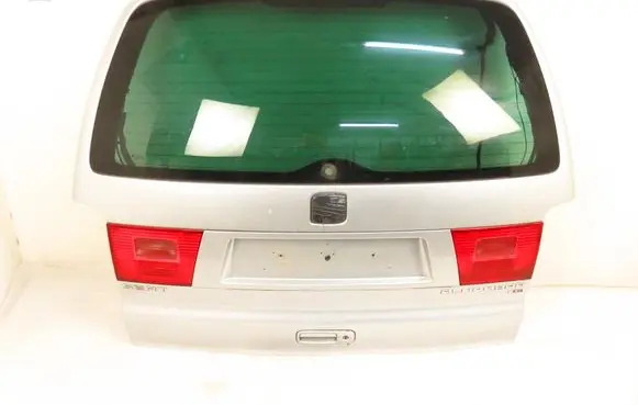 Tailgate/trunk/boot lid