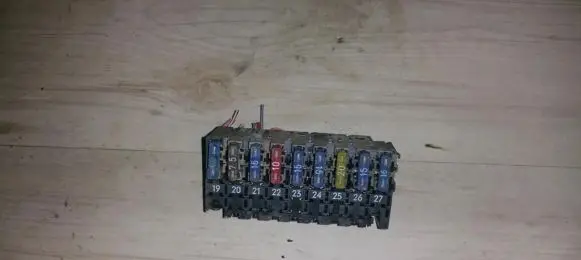 Mercedes-Benz C W202 Fuse box set 0015459401 17875