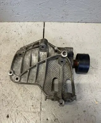 BMW 5 F10 F11 A/C compressor mount bracket 7585167 68572910 64557585167