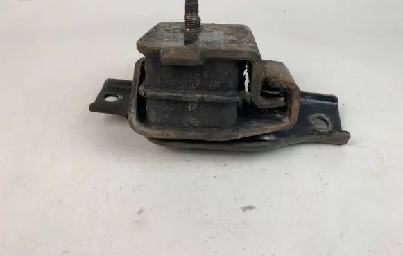 Subaru Forester SG Engine mount bracket 41022FA091