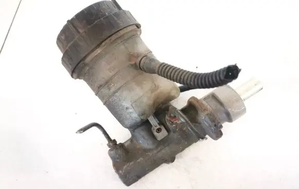 Master brake cylinder