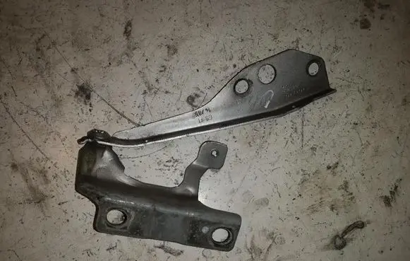 Volvo S40 Tailgate/trunk/boot hinge 30716252