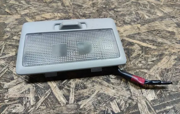 Suzuki SX4 Rear seat light