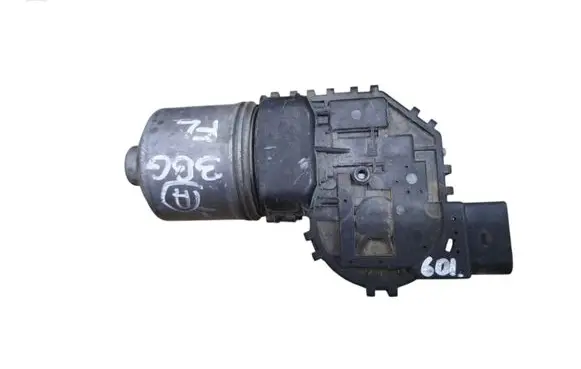 Volkswagen PASSAT B5.5 Wiper motor 3B1955113C 0390241505