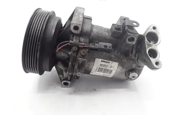 Dacia Sandero Air conditioning (A/C) compressor (pump) 8201025121