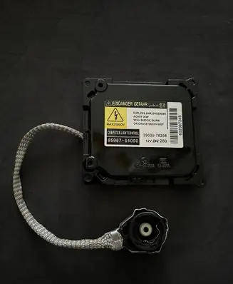 Lexus GS 300 350 430 450H Xenon control unit/module 8596751050 3900078258
